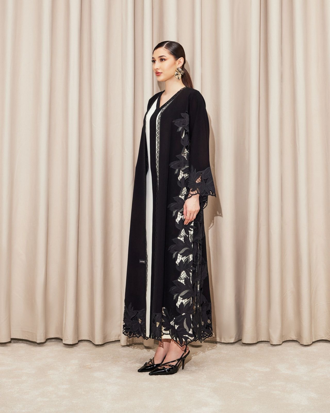 Daffodil Abaya